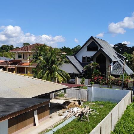The Secret Sanctuary Boutique Cottage 古晋 外观 照片